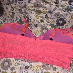 PINK Victoria's Secret Other - Vs bra 42 d PINK Victoria's Secret Other - Vs bra 42 d